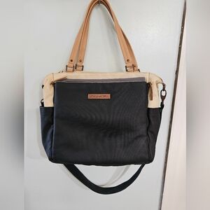 Petunia Pickle Bottom City Carryall, Birch/Black Diaper Bag